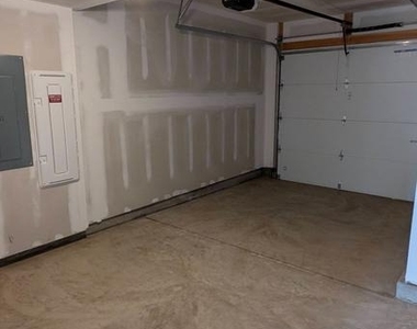 43510 Jefferson Park Street - Photo Thumbnail 15