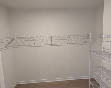 43510 Jefferson Park Street - Photo Thumbnail 14