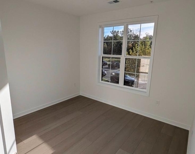 43510 Jefferson Park Street - Photo Thumbnail 43