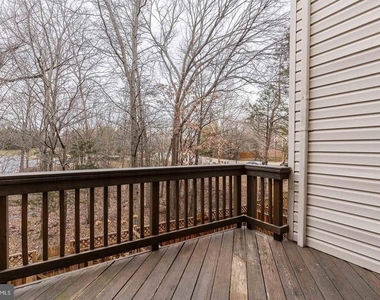 21927 Windy Oaks Square - Photo Thumbnail 23
