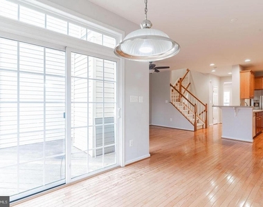 21927 Windy Oaks Square - Photo Thumbnail 22