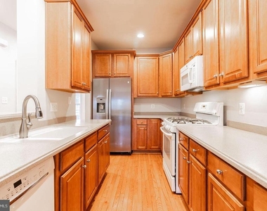 21927 Windy Oaks Square - Photo Thumbnail 19