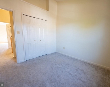47679 Comer Square - Photo Thumbnail 13
