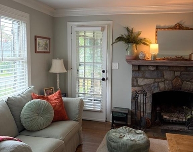 411 S 11th Street - Photo Thumbnail 6