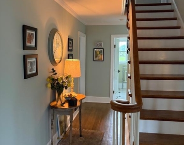 411 S 11th Street - Photo Thumbnail 8