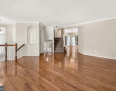 6251 Harbin Drive - Photo Thumbnail 9