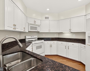 6251 Harbin Drive - Photo Thumbnail 16