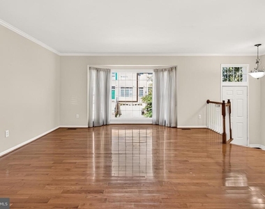 6251 Harbin Drive - Photo Thumbnail 6