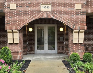 13740 Endeavour Drive - Photo Thumbnail 4