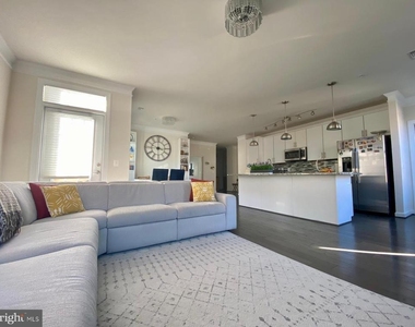 13740 Endeavour Drive - Photo Thumbnail 1