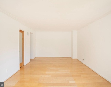 1800 Old Meadow Road - Photo Thumbnail 14