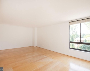 1800 Old Meadow Road - Photo Thumbnail 9