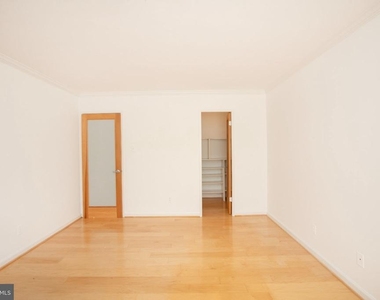 1800 Old Meadow Road - Photo Thumbnail 10