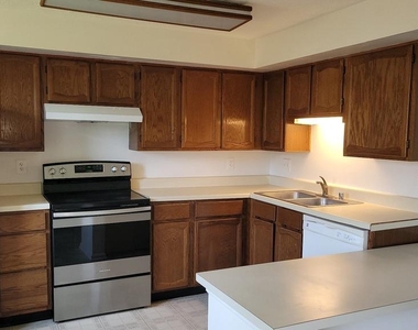 6044 Chicory Place - Photo Thumbnail 6