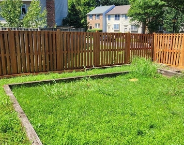 6044 Chicory Place - Photo Thumbnail 24
