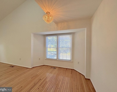 13229 Ladybank Lane - Photo Thumbnail 9
