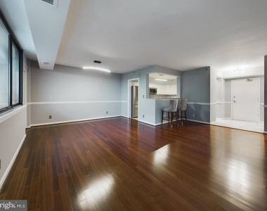 5501 Seminary Road S - Photo Thumbnail 2