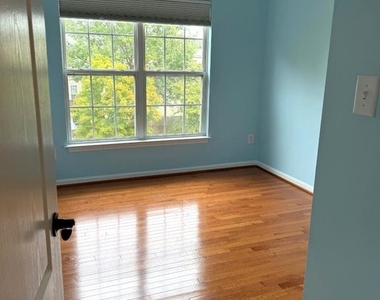 13002 Park Crescent Circle - Photo Thumbnail 21