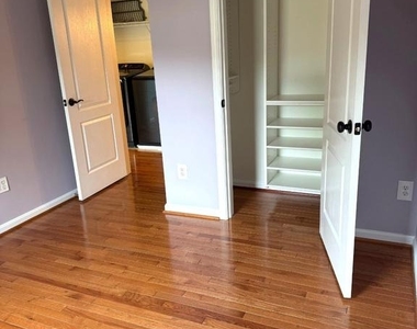 13002 Park Crescent Circle - Photo Thumbnail 20