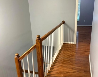 13002 Park Crescent Circle - Photo Thumbnail 15