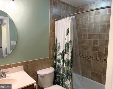 13002 Park Crescent Circle - Photo Thumbnail 22