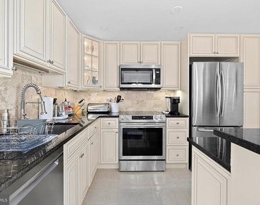 6300 Stevenson Avenue - Photo Thumbnail 11