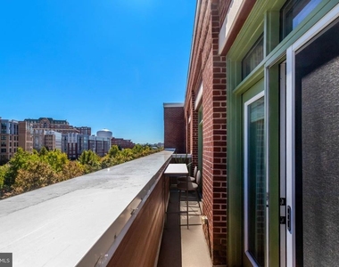 1418 Main Line Boulevard - Photo Thumbnail 12