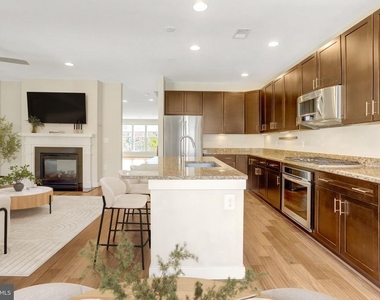 1418 Main Line Boulevard - Photo Thumbnail 29