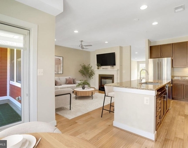 1418 Main Line Boulevard - Photo Thumbnail 3