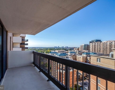 3800 Fairfax Drive - Photo Thumbnail 17