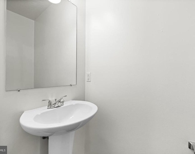 27 Shady Tree Court - Photo Thumbnail 13