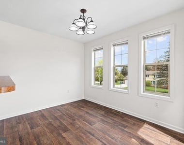 27 Shady Tree Court - Photo Thumbnail 8