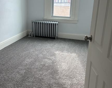 419 W King Street - Photo Thumbnail 7