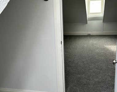 419 W King Street - Photo Thumbnail 1