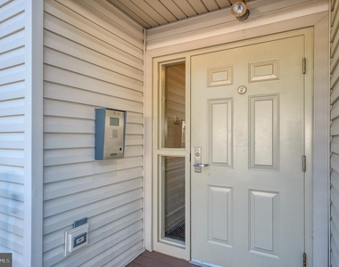 244 N 2nd Street - Photo Thumbnail 2