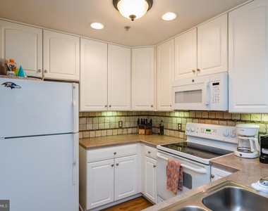 244 N 2nd Street - Photo Thumbnail 9