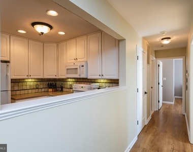 244 N 2nd Street - Photo Thumbnail 11