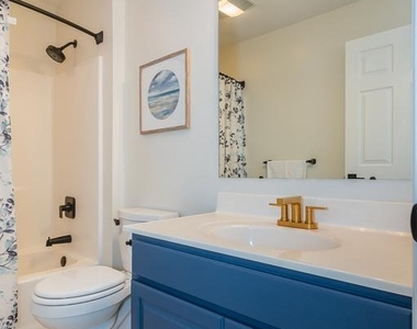 244 N 2nd Street - Photo Thumbnail 22