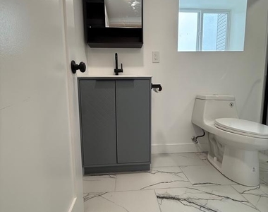 1723 N 25th Street - Photo Thumbnail 6