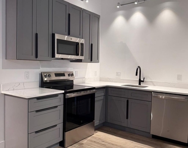 4320 Germantown Avenue - Photo Thumbnail 3