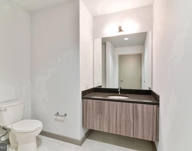 1125 Sansom Street - Photo Thumbnail 100