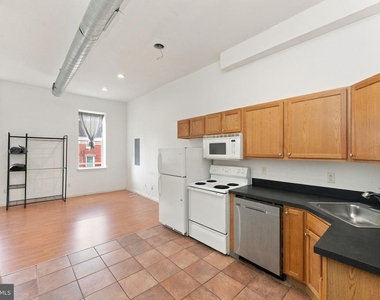 1305 N 15th Street - Photo Thumbnail 7