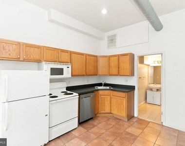 1305 N 15th Street - Photo Thumbnail 8