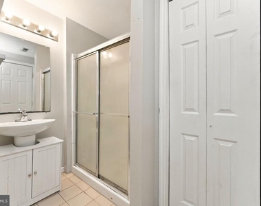 1305 N 15th Street - Photo Thumbnail 6