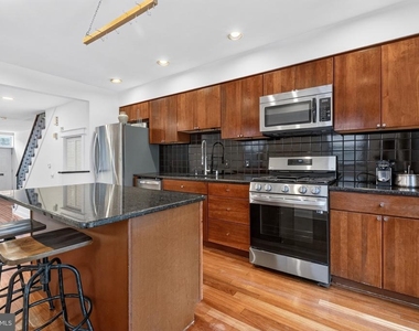 1405 N 2nd Street - Photo Thumbnail 15