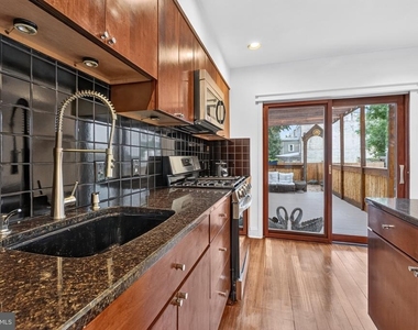 1405 N 2nd Street - Photo Thumbnail 6