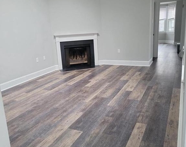 1617 Green Street - Photo Thumbnail 3