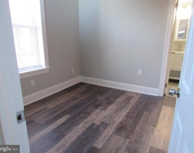 1617 Green Street - Photo Thumbnail 12