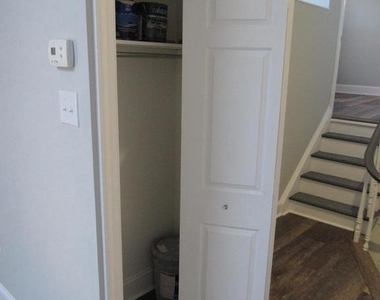 1617 Green Street - Photo Thumbnail 10