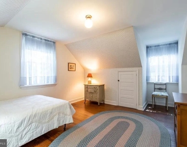 230 Sinkler Drive - Photo Thumbnail 23